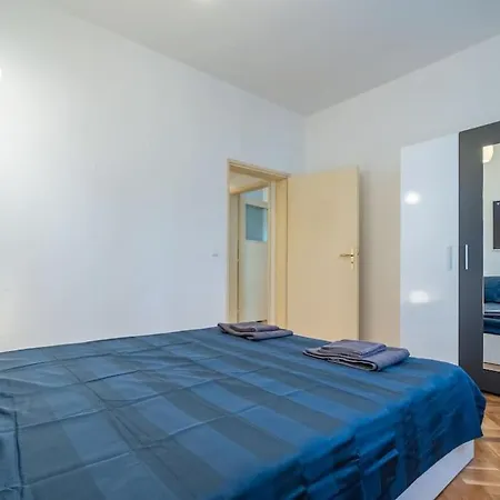 Calm And Relaxing 2bdrm Apаrtment In City Centre Apartment Sofia
